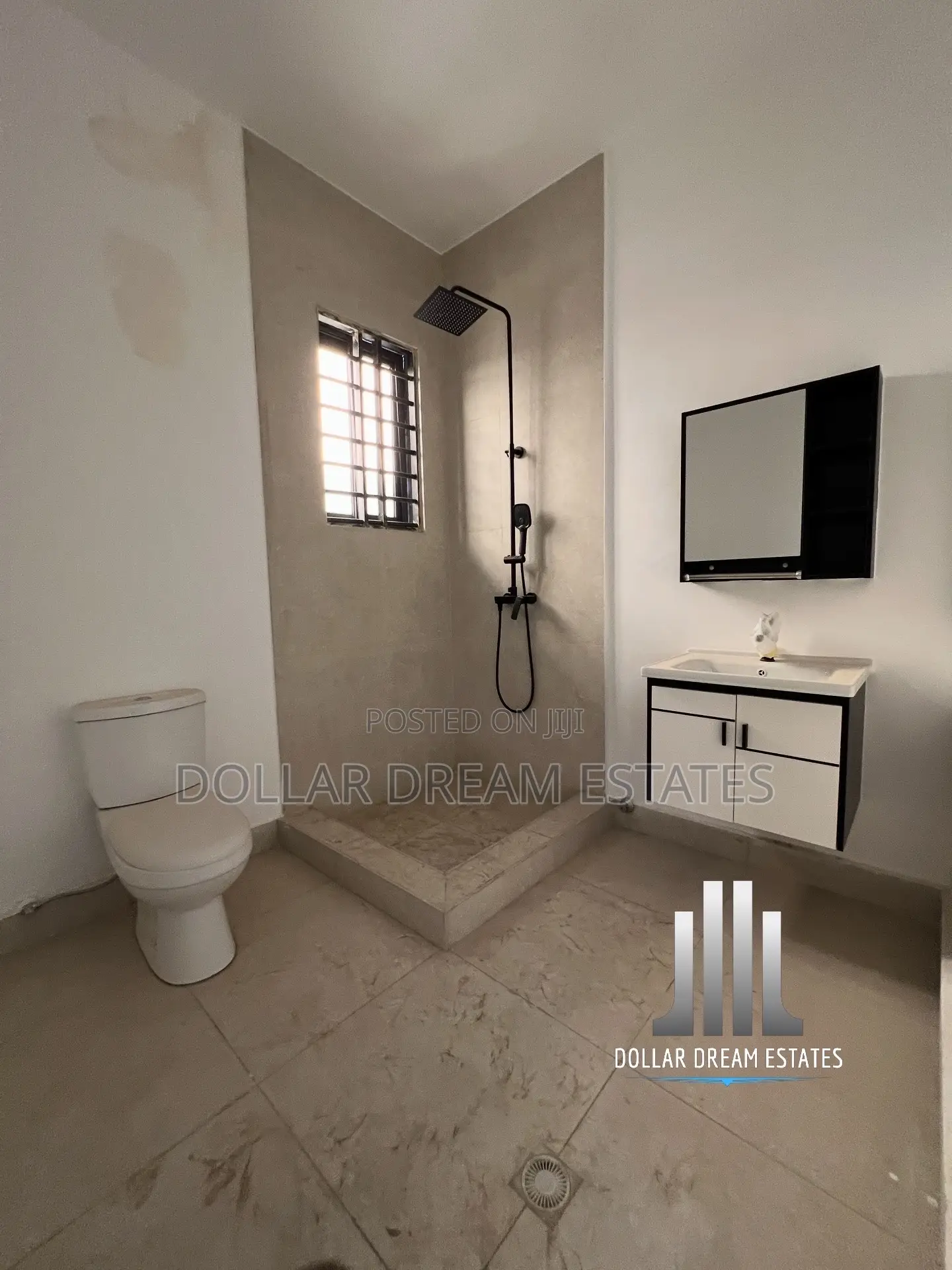 3bdrm House in Adjiriganor for sale