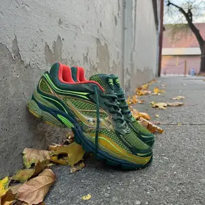 Saucony Grid Shadow 2 Sneaker