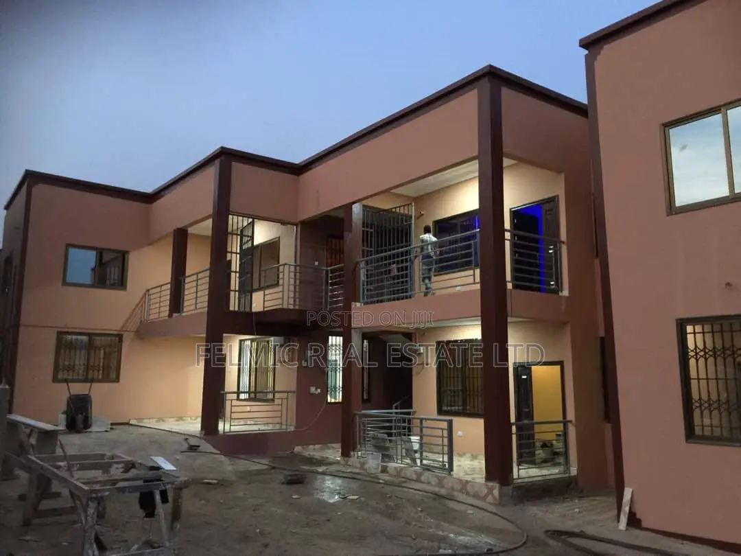 10bdrm Apartment in Felmic Real Estate, Kwabenya for sale