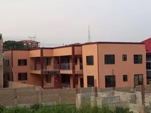 10bdrm Apartment in Felmic Real Estate, Kwabenya for sale