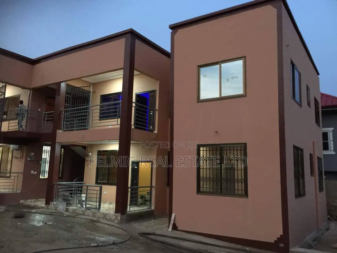 10bdrm Apartment in Felmic Real Estate, Kwabenya for sale