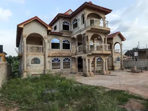 20bdrm House in Kenyasi Abrem Road., Kumasi Metropolitan for sale