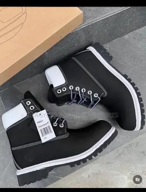 Timberland 6-Inch Premium Waterproof Boot Black Nubuck Leather Upper