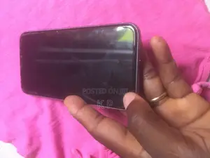 New Apple iPhone 11 64 GB Gray