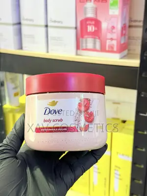 Dove Gommage Corps Crushed Cherries and Chia Milk Body Scrub