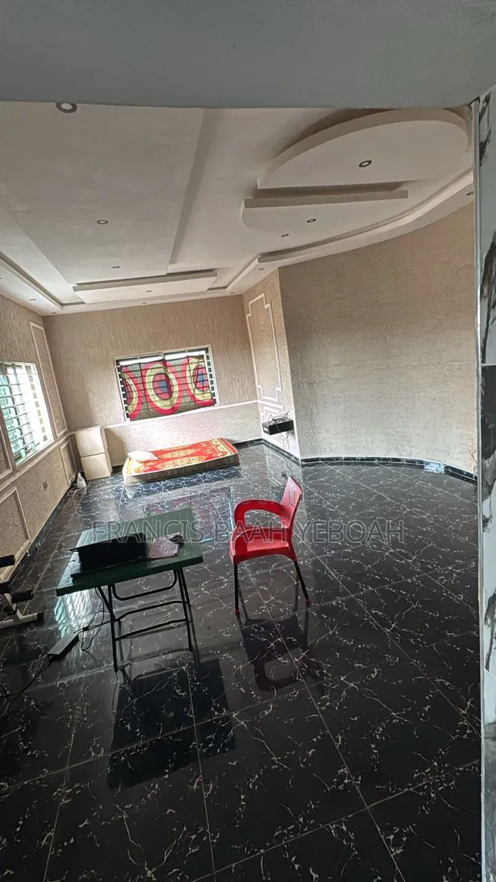 3bdrm House in Shining Star Real, Awutu Senya West for sale