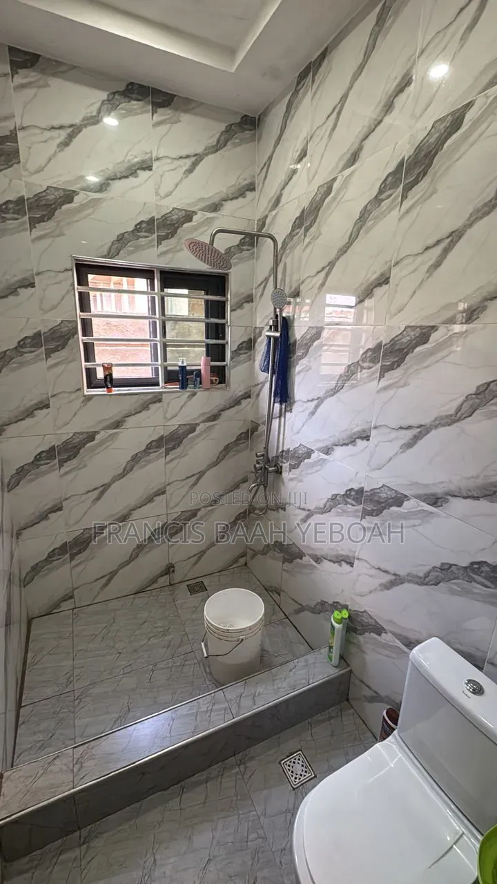 3bdrm House in Shining Star Real, Awutu Senya West for sale