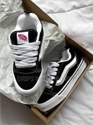 Old Skul Vans, Black and White
