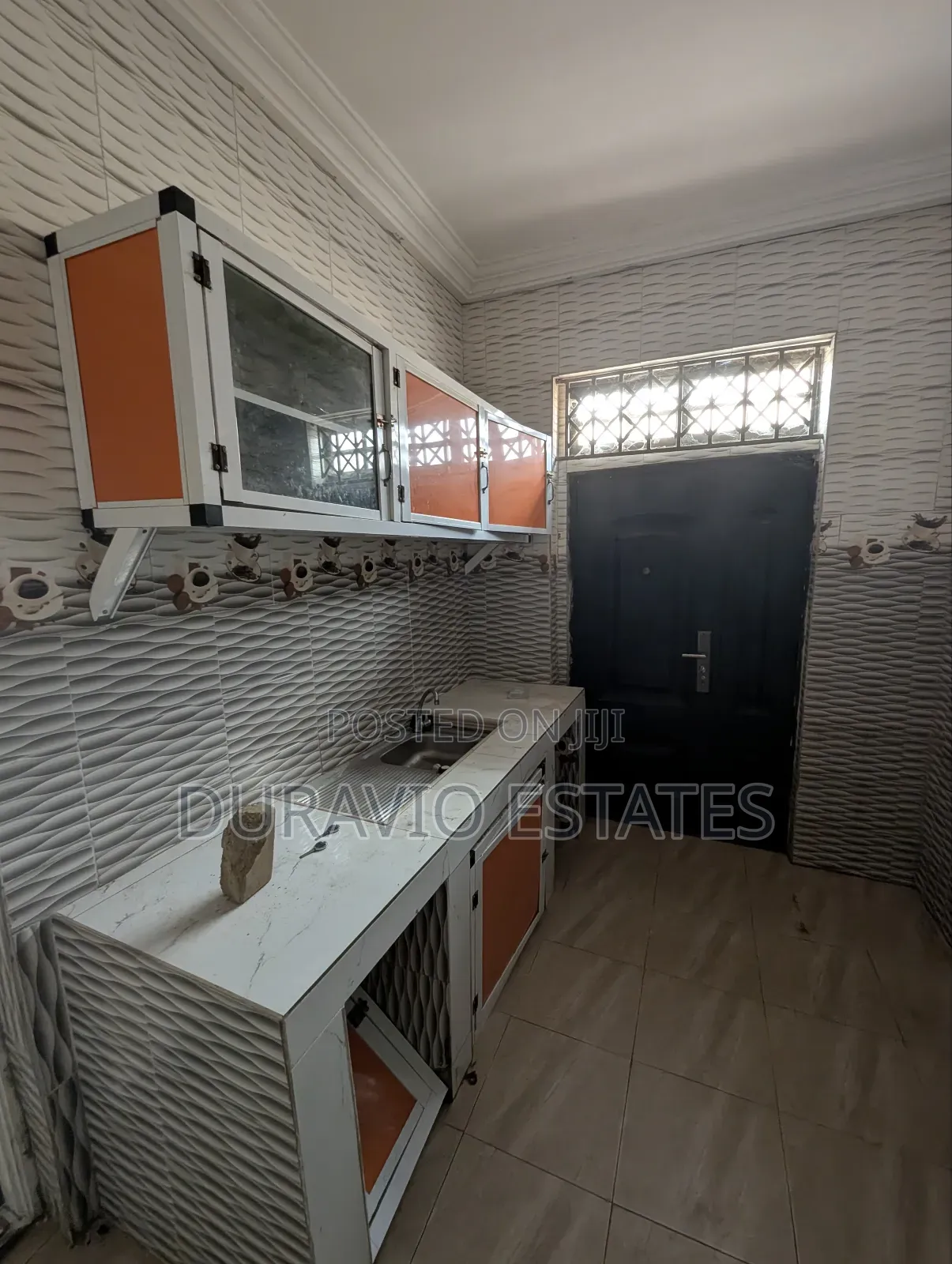 3bdrm Apartment in Atwima Boko, Hilltop, Kumasi Metropolitan for rent
