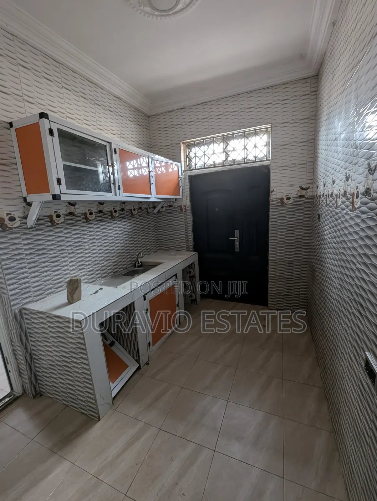 3bdrm Apartment in Atwima Boko, Hilltop, Kumasi Metropolitan for rent