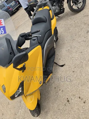 Yamaha 2016 Yellow