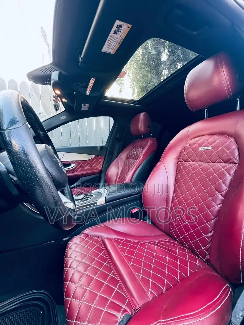 Mercedes-Benz C300 2018 Black