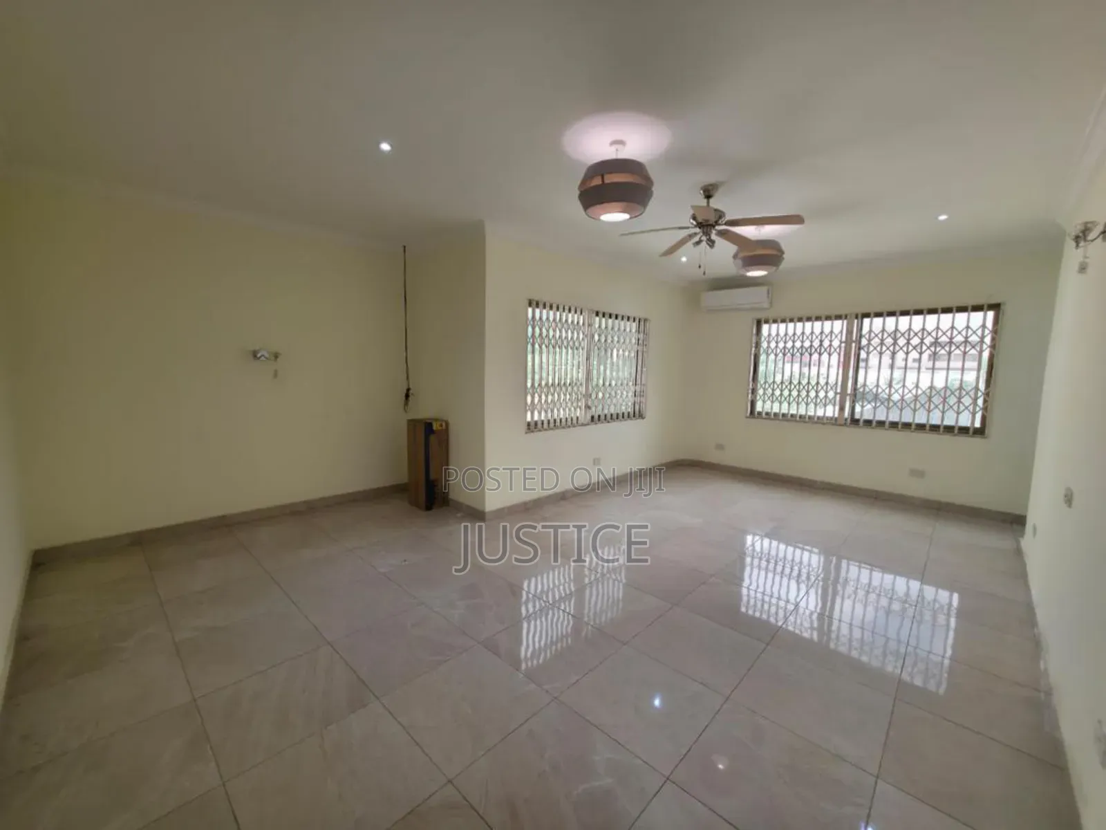 8bdrm Mansion in East Legon, A&C Mall Area for rent