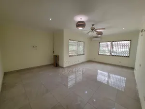 8bdrm Mansion in East Legon, A&C Mall Area for rent