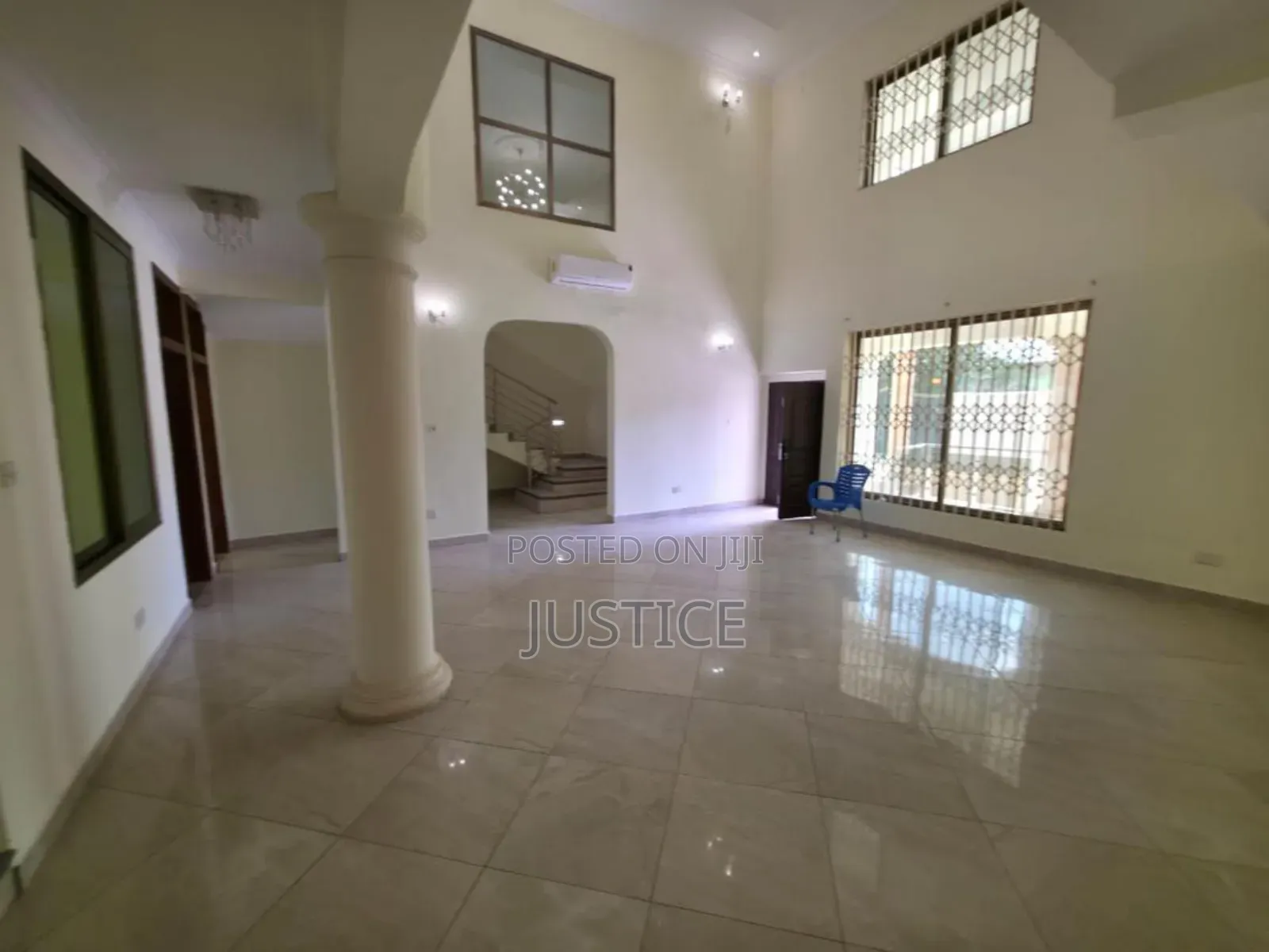 8bdrm Mansion in East Legon, A&C Mall Area for rent