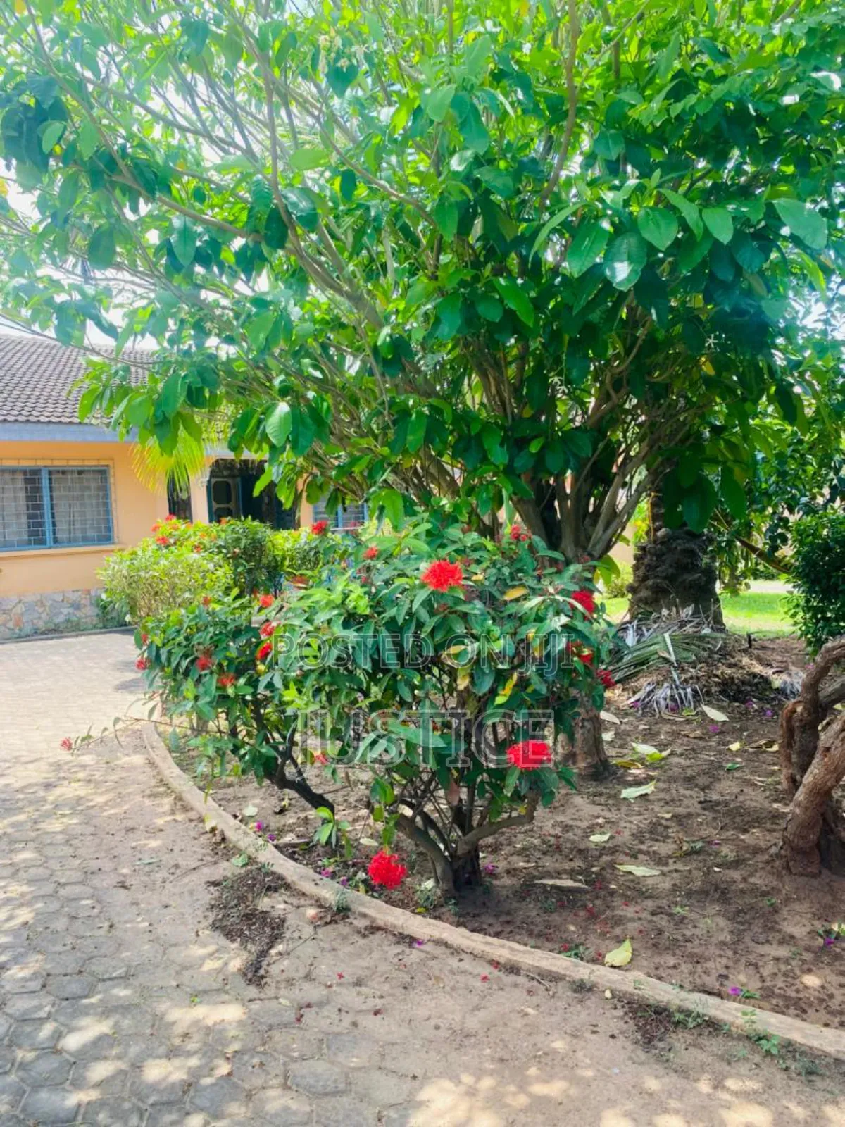 5bdrm House in Cfc Estate Dome for sale