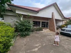 5bdrm House in Achimota Cfc, The Mall for sale