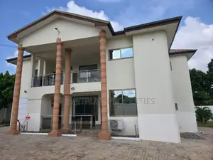 8bdrm Duplex in East Legon A&C Mall for rent
