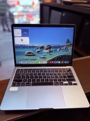 Laptop Apple MacBook Pro 2020 M1 8GB Apple M1 Pro SSD 512GB