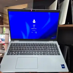 Laptop Dell Precision 3580 16GB Intel Core i7 SSD 512GB