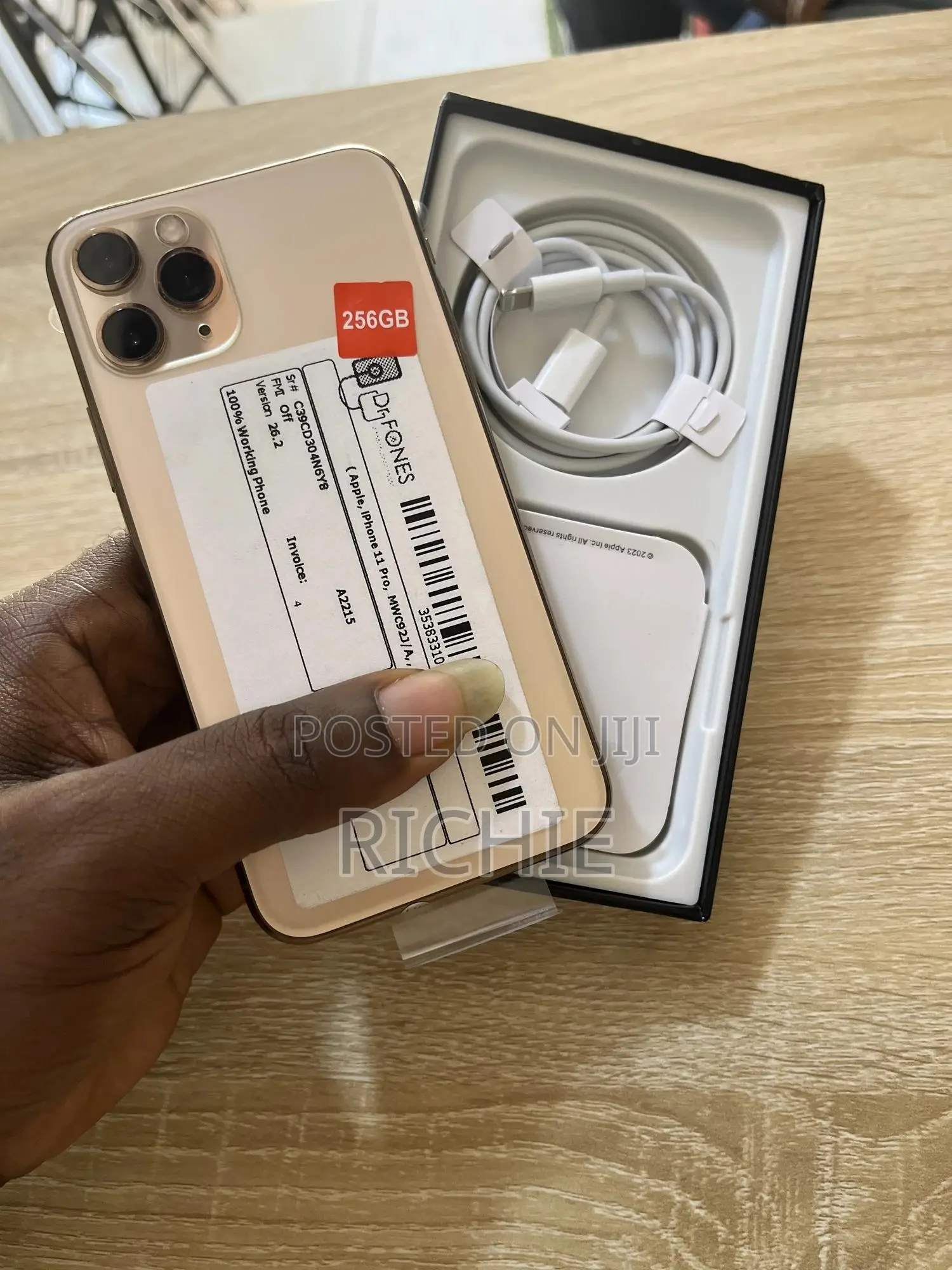 New Apple iPhone 11 Pro 256 GB Gold