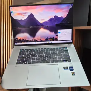 Laptop HP ZBook Studio G8 16GB Intel Core i7 SSD 512GB