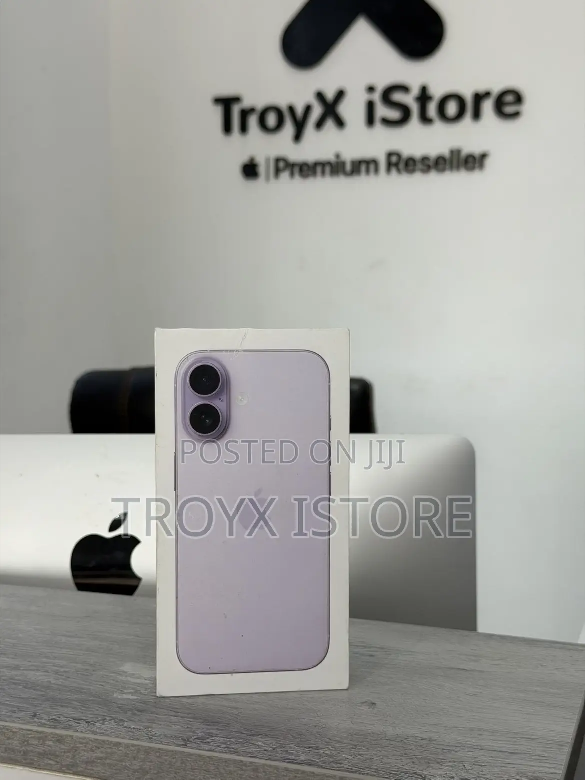 New Apple iPhone 17 256 GB Purple