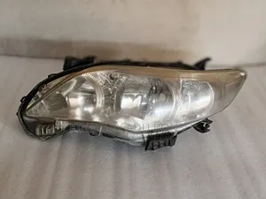 Toyota Corolla 2012 Headlight Driver Side