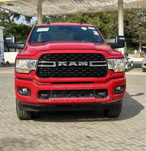 RAM 1500 Big Horn Crew Cab 6.3 ft SB 2024 Red