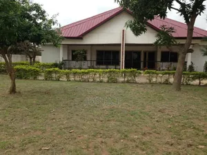 5bdrm House in Cfc Estate Dome for sale