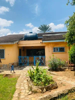 5bdrm House in Millions Properties, Accra Metropolitan for sale