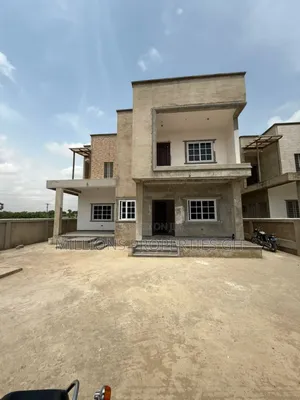 4bdrm House in Millions Properties, Accra Metropolitan for sale
