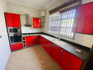 4bdrm House in Dome, Parakuo Estate for rent
