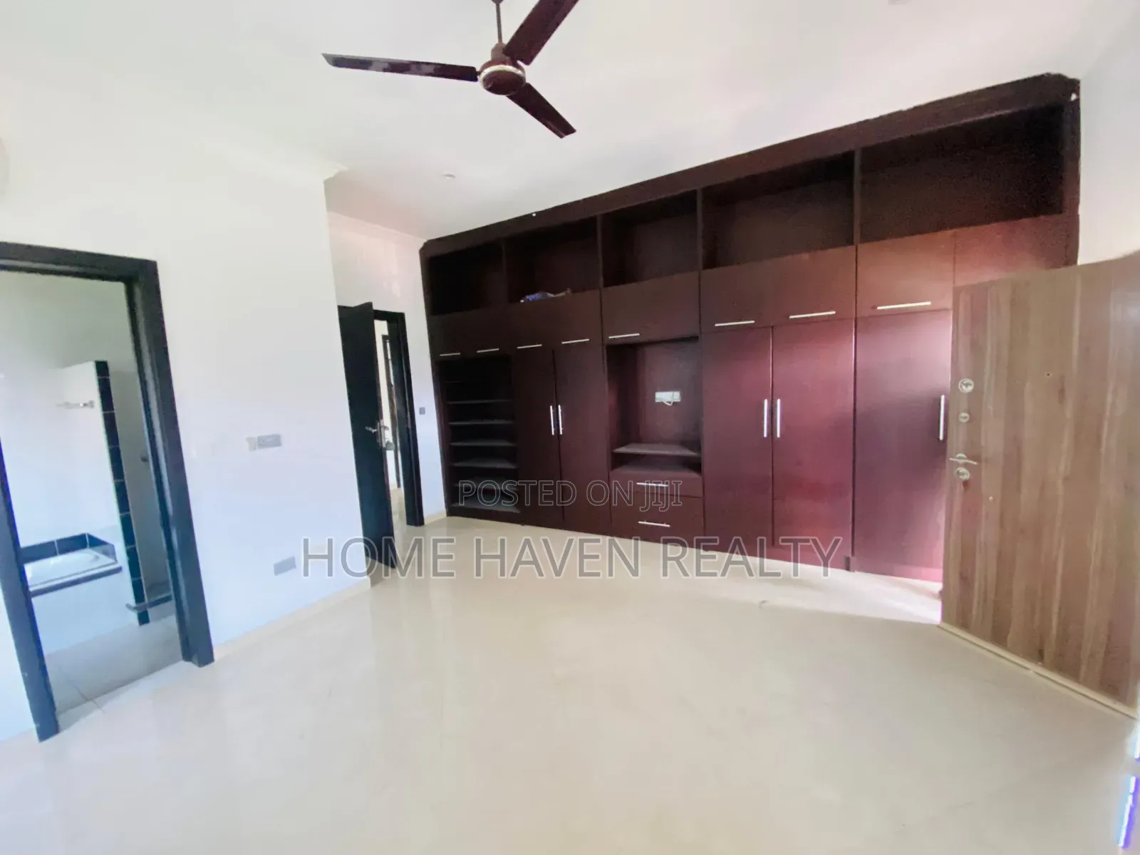 4bdrm House in Dome, Parakuo Estate for rent