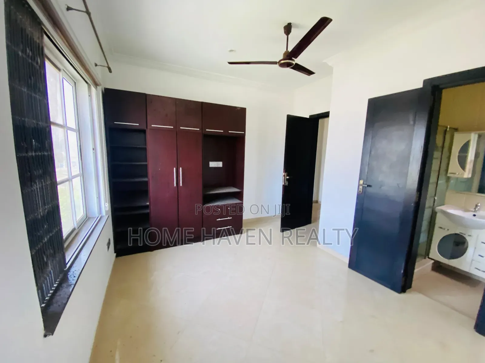 4bdrm House in Dome, Parakuo Estate for rent