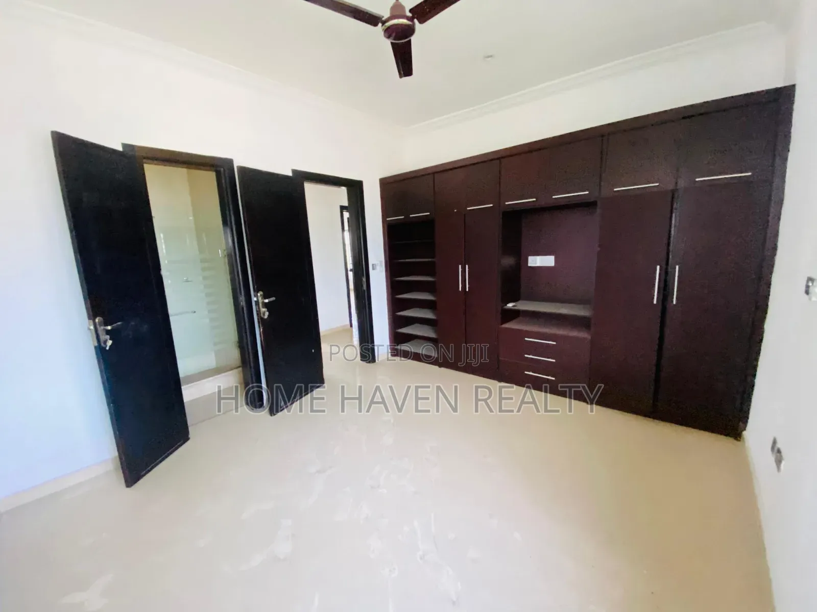 4bdrm House in Dome, Parakuo Estate for rent