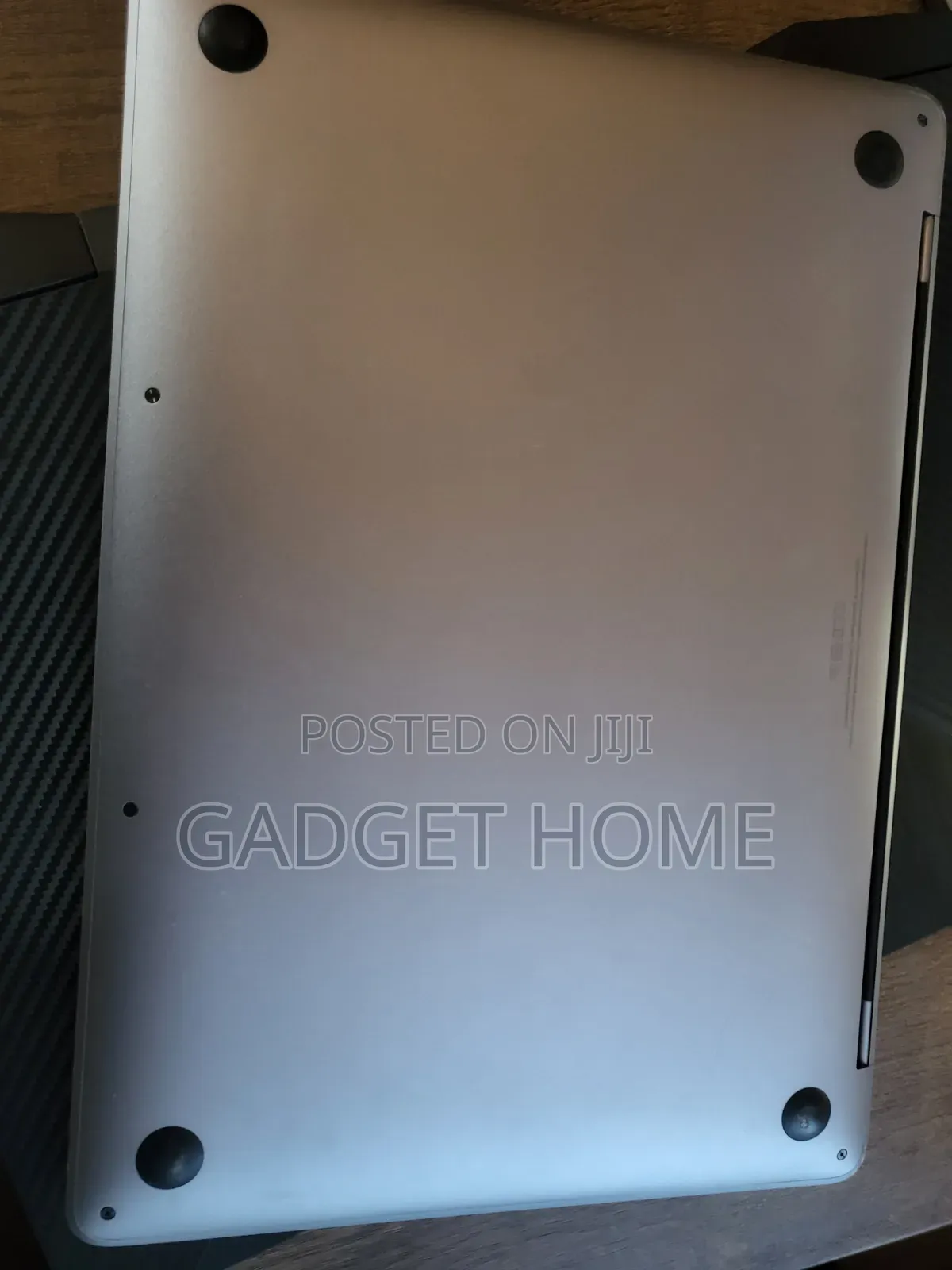 Laptop Apple MacBook 2020 16GB Intel Core i5 SSD 512GB