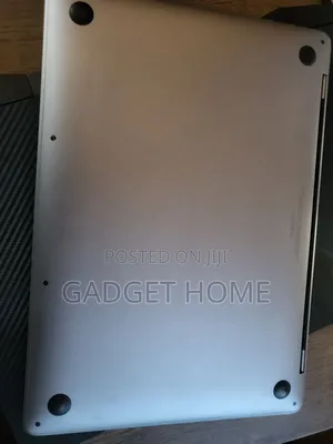 Laptop Apple MacBook 2020 16GB Intel Core i5 SSD 512GB