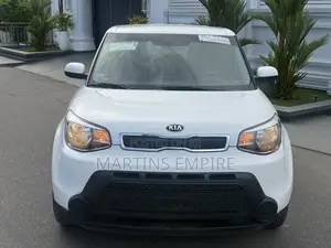 Kia Soul Base Hatchback 2016 White