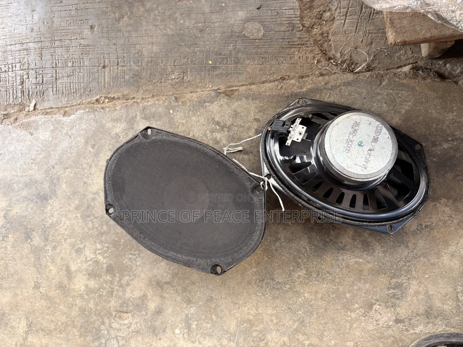 Nissan Door Speakers
