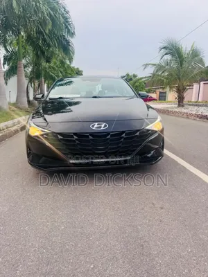 Hyundai Elantra 2022 Black