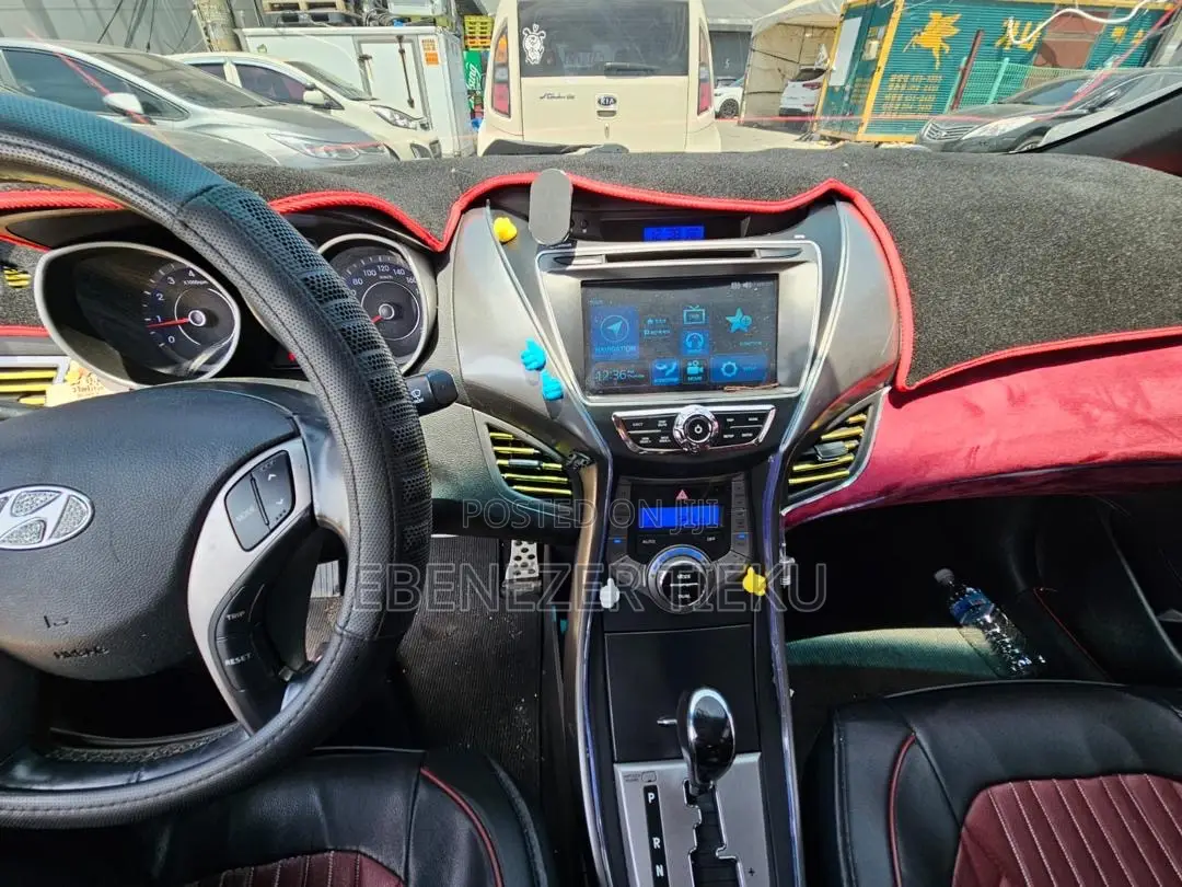 Hyundai Avante 2014 Black