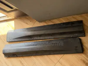 2014-2017 Range Rover Sport Side Moulding