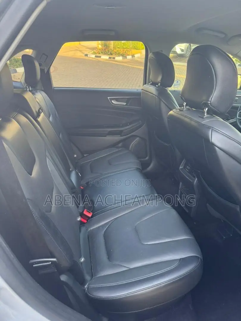 Ford Edge Titanium 4dr AWD 2017 Silver