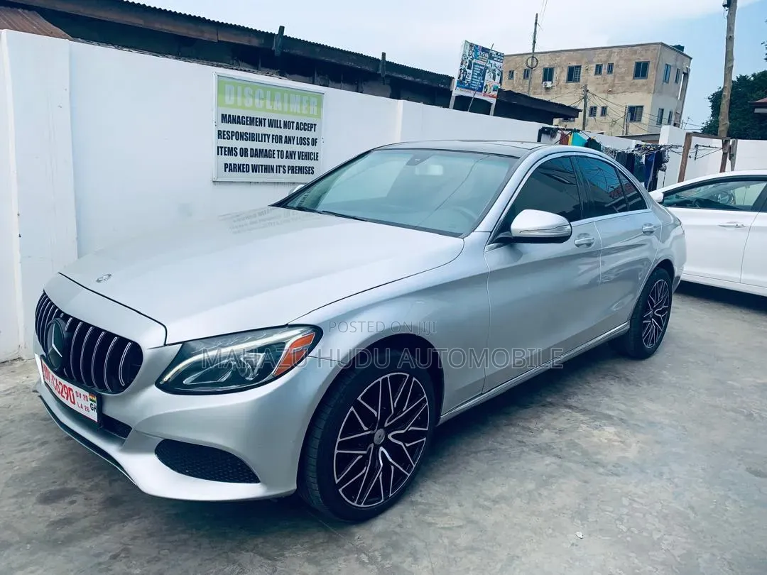 Mercedes-Benz C300 Luxury 4dr AWD 4Matic Sedan (2.0L 4cyl 7A) 2015 Silver