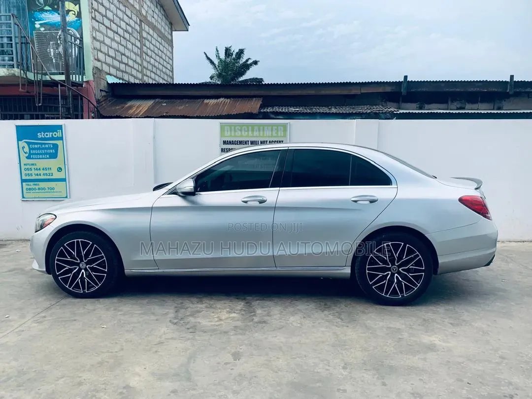 Mercedes-Benz C300 Luxury 4dr AWD 4Matic Sedan (2.0L 4cyl 7A) 2015 Silver