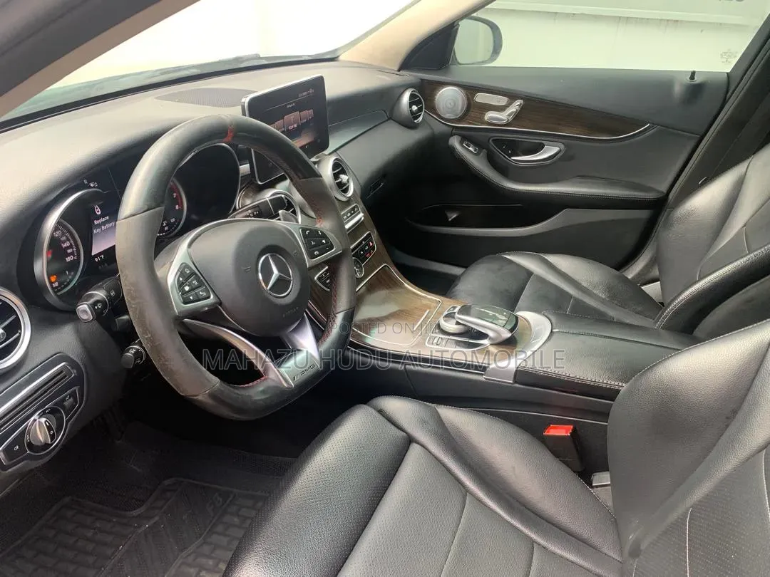 Mercedes-Benz C300 Luxury 4dr AWD 4Matic Sedan (2.0L 4cyl 7A) 2015 Silver