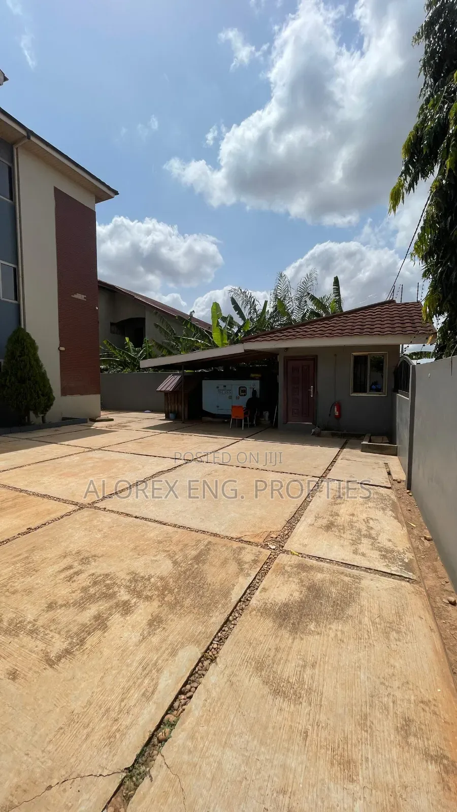 Furnished 3bdrm Apartment in Adenta, Frafraha for sale