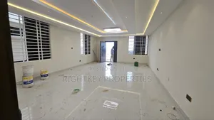 4bdrm House in Rightkey, Kumasi Metropolitan for sale