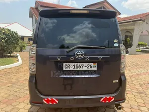 Toyota Voxy 2015 Black